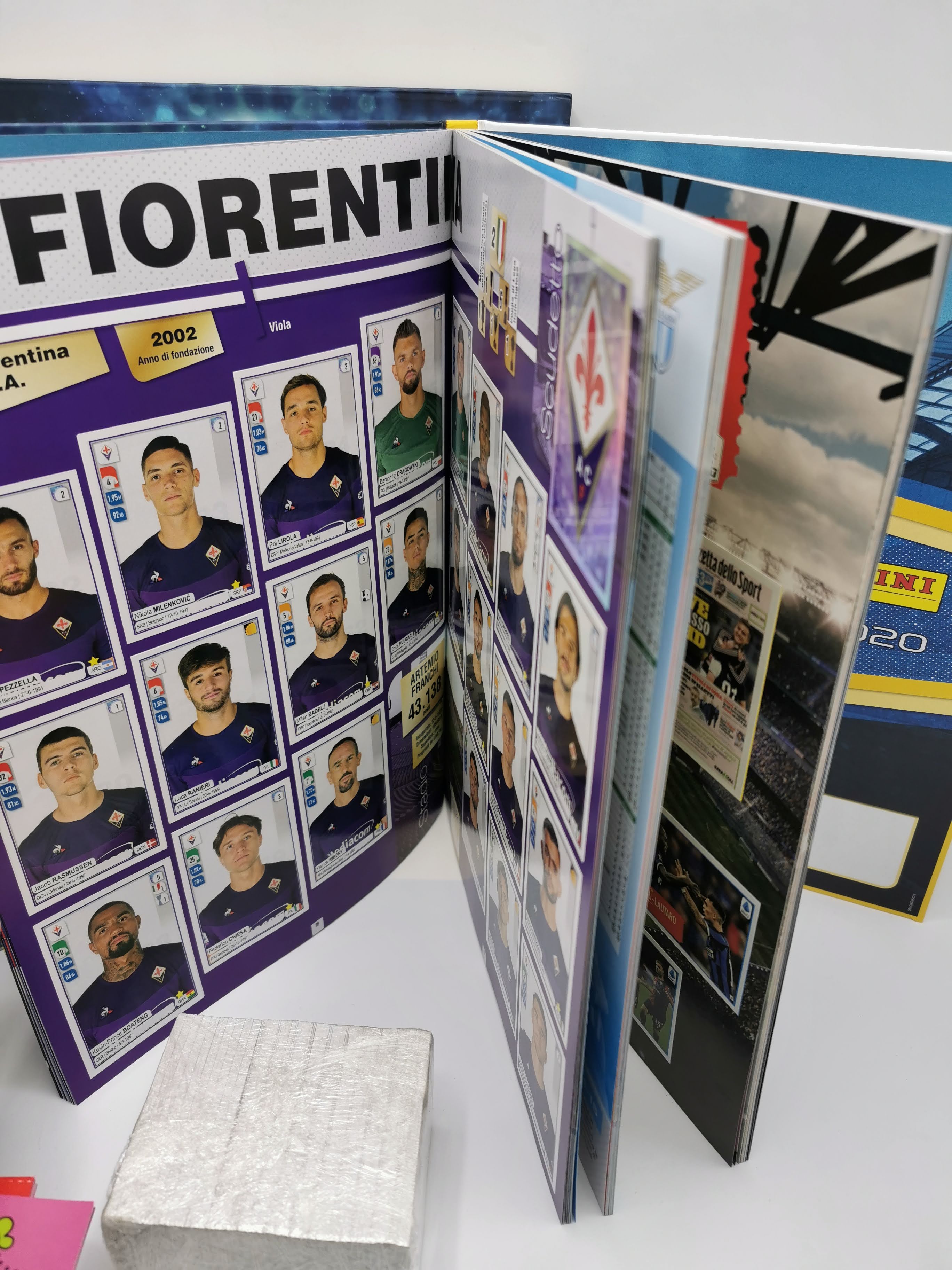 Calciatori Panini 2019/2020 album cartonato + 3 bustine (18